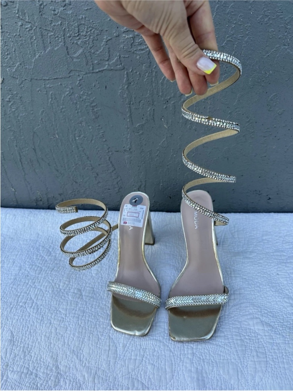 Top Moda Gold Rhinestone Spiral Heels Strappy Sandals Size 7